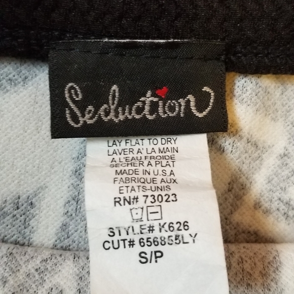 Seduction by Sirens Patterned Split Pencil Skirt - Picture 2 of 2